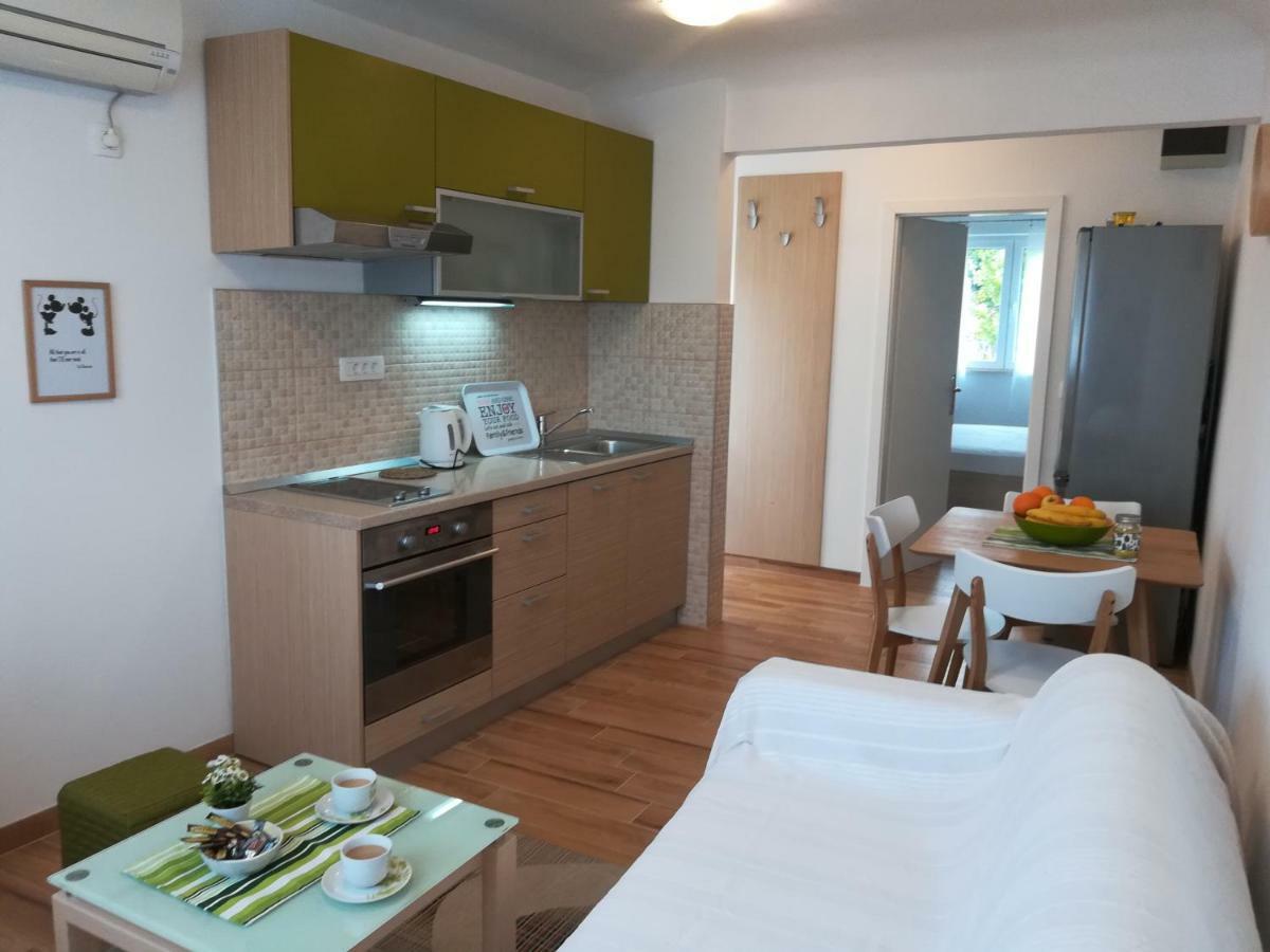 Iris Apartment Mlini Eksteriør billede